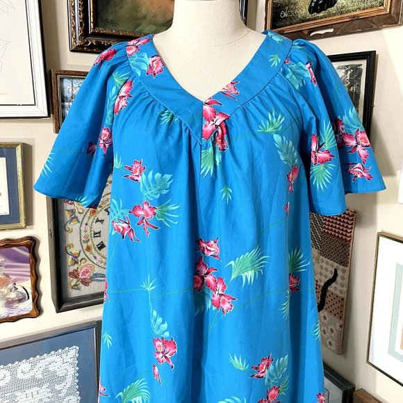 80s Vintage Made in Hawaii Blue and Pink Orchid Print Short Sleeve Maxi MuuMuu - Picture 2 of 5